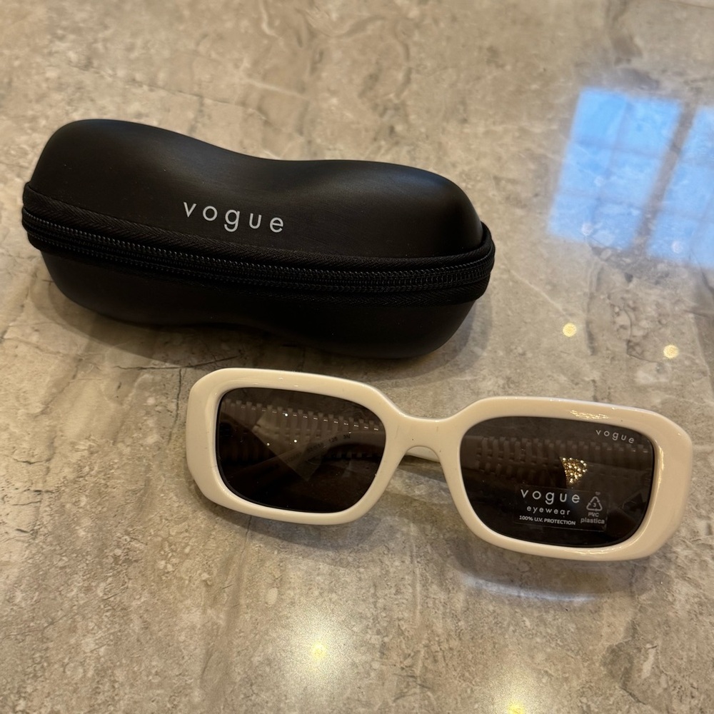 Vogue Eyewear White Sunglasses